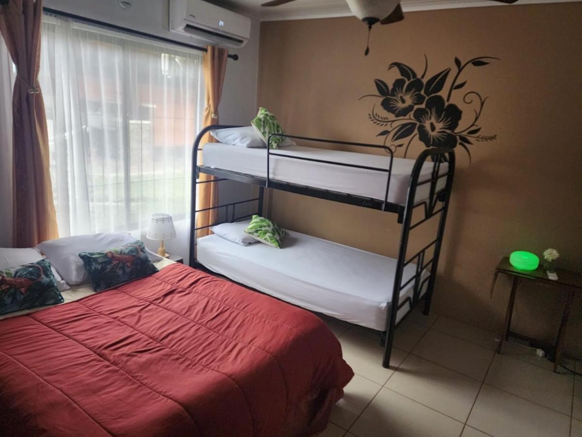 Elegant Villa In La Fortuna With Spacious Backyard Plus Very Private Pool & Parking Exteriör bild